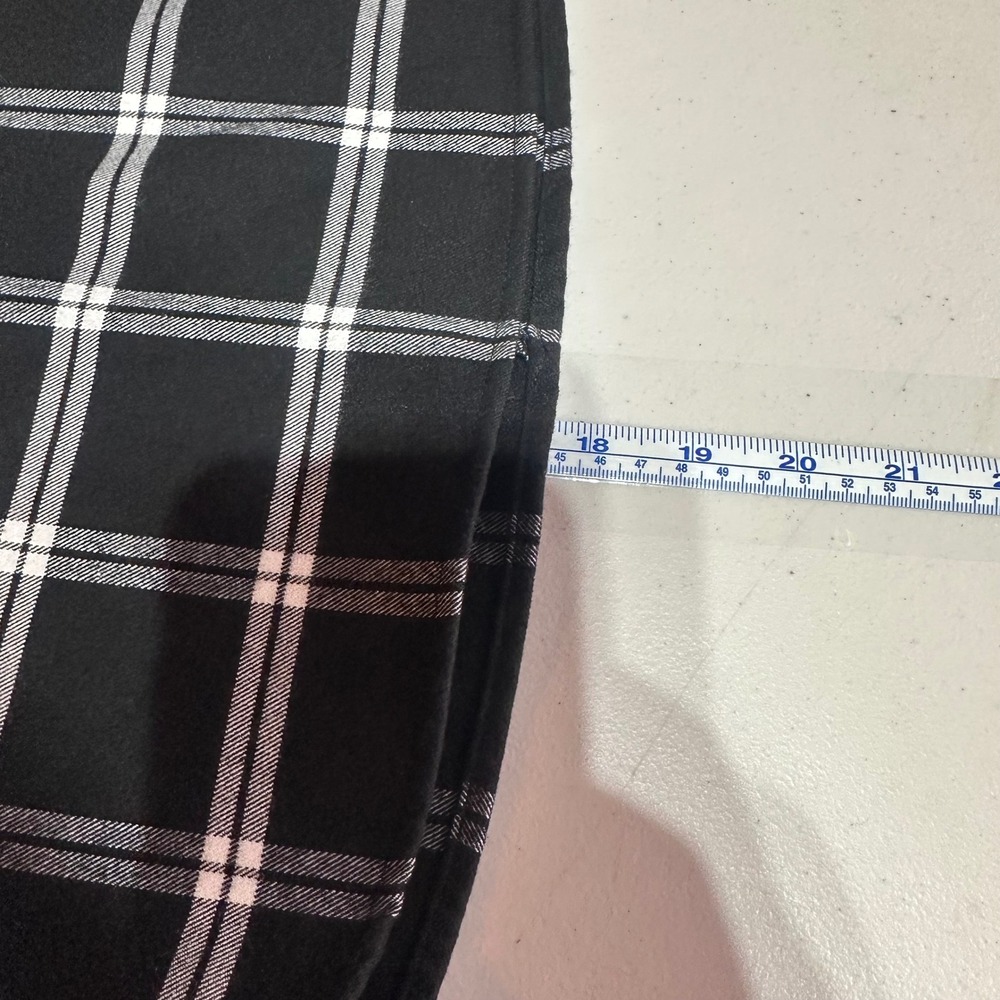Old Navy Skater Skirts Black Plaid Green Plaid Size 0 Schoolgirl Academic - Picture 10 of 10
